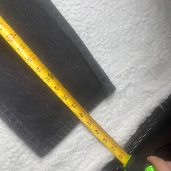 Levis 501 Original Fit Jeans Mens 37x31 fade Black Straight Leg Button Fly Denim - Picture 7 of 7